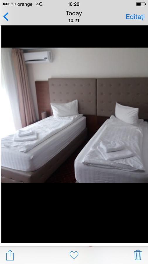 Hotel Dennis Mediaş Eksteriør billede